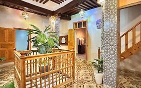 House Andalous
